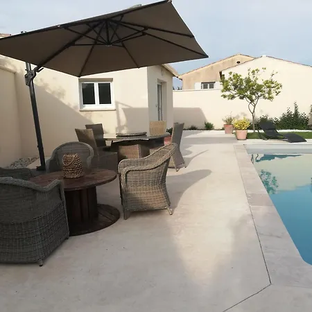 Neuf Avec Piscine Dom wakacyjny