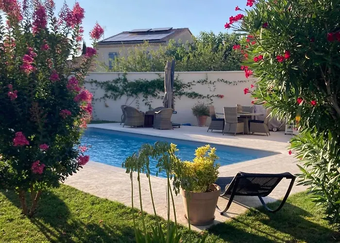 Neuf Avec Piscine Dom wakacyjny